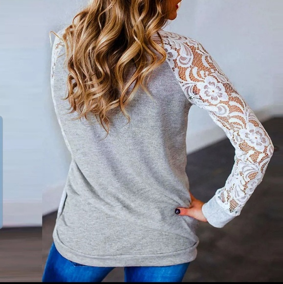 LAST ONE! Long lace sleeve crew neck pullover top - Picture 3 of 4